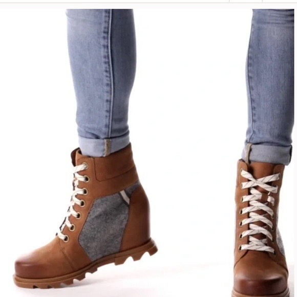 Sorel Women's Joan of Arctic Wedge III Lexie Boot Waterproof Leather Wedge Boots - Picture 2 of 11